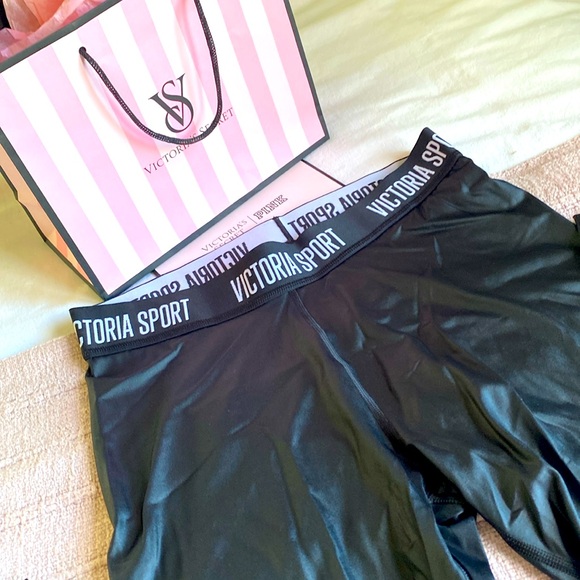 Victoria’s Secret RARE ultra glossy shine leggings large shiny satin - Picture 5 of 9